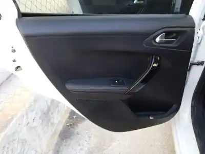 Veículo de Sucata peugeot 208 allure do ano 2016 alimentado hn01