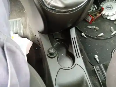 Veicolo di demolizione lancia ypsilon (101) 1.2 8v dell'anno 2007 alimentato 188a4000