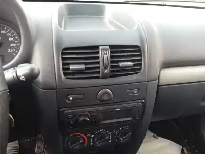 Утилизация автомобиля renault clio ii fase ii (b/cb0) base authentique 65 cv / 48 kw года 2003 питание k9k a7