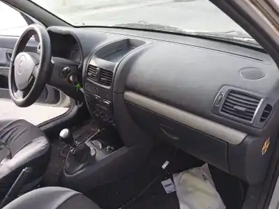 Утилизация автомобиля renault clio ii fase ii (b/cb0) base authentique 65 cv / 48 kw года 2003 питание k9k a7