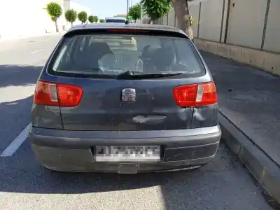 Veículo de Sucata seat ibiza (6k1) select do ano 2000 alimentado akk