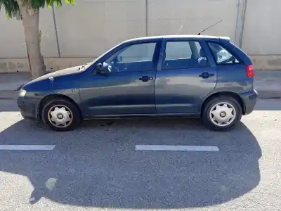 Veículo de Sucata seat ibiza (6k1) select do ano 2000 alimentado akk