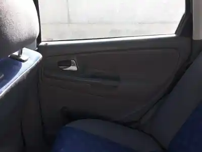 Veículo de Sucata seat ibiza (6k1) select do ano 2000 alimentado akk