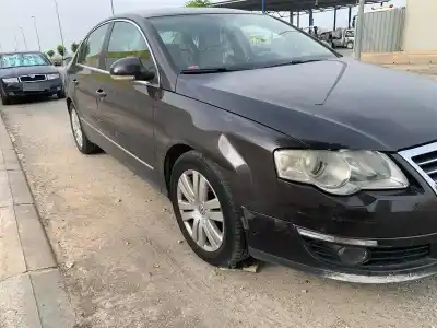 Veículo de Sucata volkswagen passat b6 (3c2) 2.0 tdi 16v do ano 2007 alimentado bkp