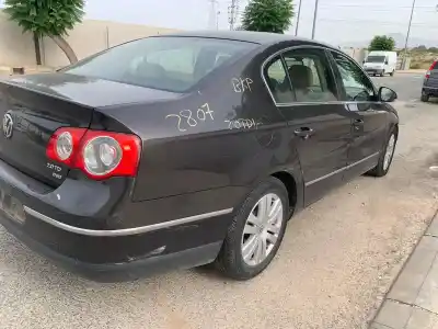 Veículo de Sucata volkswagen passat b6 (3c2) 2.0 tdi 16v do ano 2007 alimentado bkp