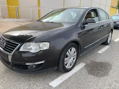 Veículo de Sucata volkswagen passat b6 (3c2) 2.0 tdi 16v do ano 2007 alimentado bkp