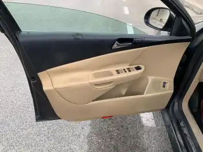 Veículo de Sucata volkswagen passat b6 (3c2) 2.0 tdi 16v do ano 2007 alimentado bkp