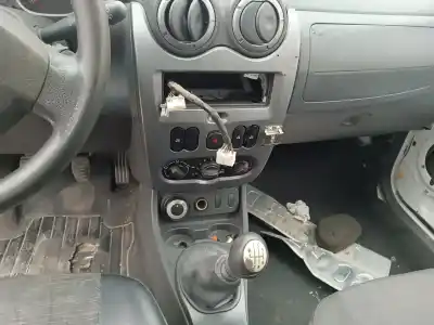 Scrapping Vehicle dacia duster ambiance 4x2 of the year 2001 powered k4m606