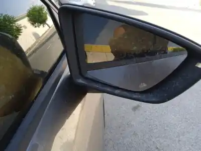 Здавання транспортного засобу seat leon sc (5f5) i-tech року 2017 потужний cyv