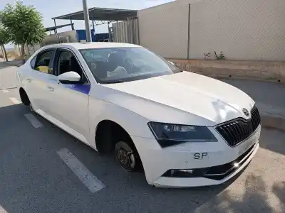 Здавання транспортного засобу skoda superb iii (3v3) 1.6 tdi року 2017 потужний dcx