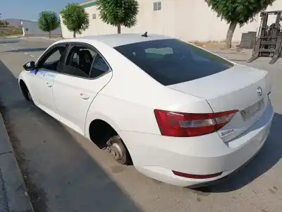 Здавання транспортного засобу skoda superb iii (3v3) 1.6 tdi року 2017 потужний dcx
