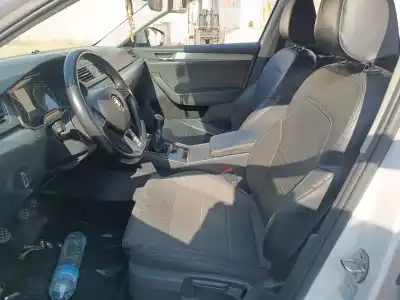 Здавання транспортного засобу skoda superb iii (3v3) 1.6 tdi року 2017 потужний dcx