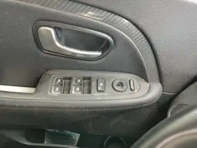 Veículo de Sucata kia carens iv 1.6 gdi do ano 2001 alimentado g4fd