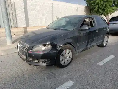 Veículo de Sucata audi a3 (8p) 1.6 tdi ambiente do ano 2010 alimentado cay