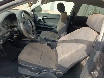 Veículo de Sucata audi a3 (8p) 1.6 tdi ambiente do ano 2010 alimentado cay