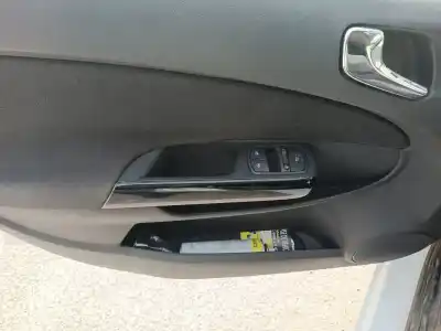 Veicolo di demolizione OPEL CORSA D Color Edition dell'anno 2014 alimentato A13DTC