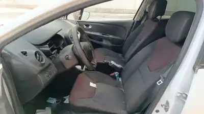 Veicolo di demolizione renault clio iv (bh_) 1.5 dci 90 dell'anno 2001 alimentato k9k612