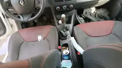 Veicolo di demolizione renault clio iv (bh_) 1.5 dci 90 dell'anno 2001 alimentato k9k612