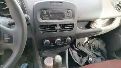 Veicolo di demolizione renault clio iv (bh_) 1.5 dci 90 dell'anno 2001 alimentato k9k612