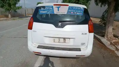 Vehicul casat peugeot 5008 active al anului 2001 alimentat ah01