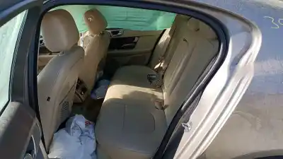 Здавання транспортного засобу jaguar xf 3.0 v6 diesel cat року 2010 потужний 306dt