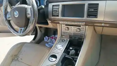 Здавання транспортного засобу jaguar xf 3.0 v6 diesel cat року 2010 потужний 306dt