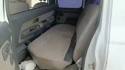 Veicolo di demolizione nissan pick-up (d22) king cab 4x4 dell'anno 2001 alimentato td25ti