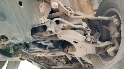 Veicolo di demolizione nissan pick-up (d22) king cab 4x4 dell'anno 2001 alimentato td25ti