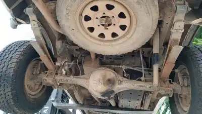 Veicolo di demolizione nissan pick-up (d22) king cab 4x4 dell'anno 2001 alimentato td25ti