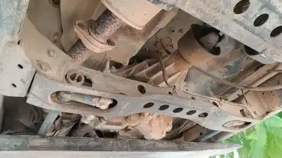 Veicolo di demolizione nissan pick-up (d22) king cab 4x4 dell'anno 2001 alimentato td25ti