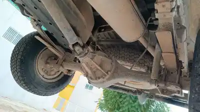 Veicolo di demolizione nissan pick-up (d22) king cab 4x4 dell'anno 2001 alimentato td25ti