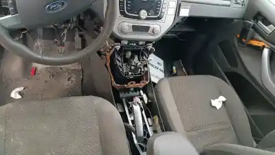 Sloopvoertuig ford kuga (cbv) titanium van het jaar 2001 aangedreven ukda