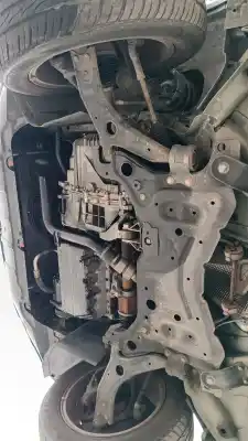 Sloopvoertuig ford kuga (cbv) titanium van het jaar 2001 aangedreven ukda