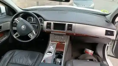 Scrapping Vehicle jaguar xf 3.0 v6 diesel cat of the year 2011 powered 306dt