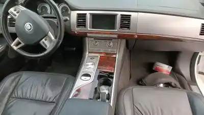 Scrapping Vehicle jaguar xf 3.0 v6 diesel cat of the year 2011 powered 306dt