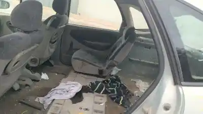 Здавання транспортного засобу renault scenic (ja..) 1.9 dti diesel 80 cv / 59 kw року 2001 потужний f9q q7