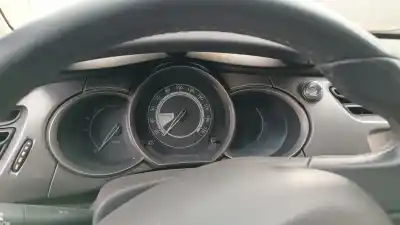 Veículo de Sucata citroen c3 attraction do ano 2001 alimentado 8hw