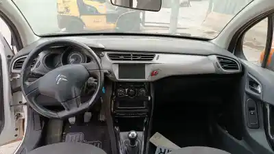 Veículo de Sucata citroen c3 attraction do ano 2001 alimentado 8hw