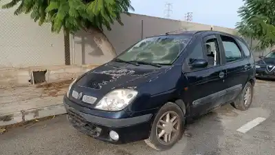 Здавання транспортного засобу RENAULT SCENIC (JA..) 2.0 16V Dynamique року 2000 потужний F4RC7