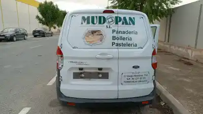 Veículo de Sucata ford                                               transit courier                                                                                                                                                                                                                                            ambiente                                                                                                                                                                                                                                                   do ano 2018 alimentado xucd