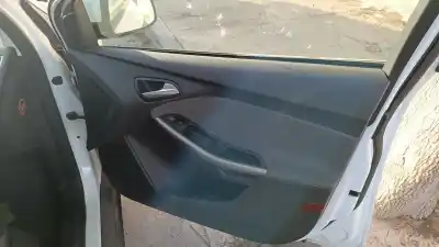 Vehicul casat ford focus lim. ambiente al anului 2001 alimentat 