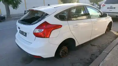 Vehicul casat ford focus lim. ambiente al anului 2001 alimentat 