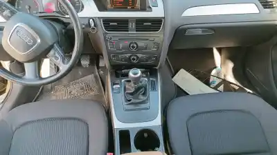 Здавання транспортного засобу AUDI A4 B8 (8K2) 2.0 TDI року 2008 потужний CAG