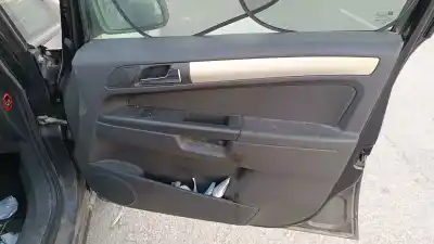 Veículo de Sucata opel zafira b cosmo do ano 2008 alimentado z19dt