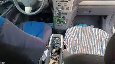 Veículo de Sucata opel zafira b cosmo do ano 2008 alimentado z19dt