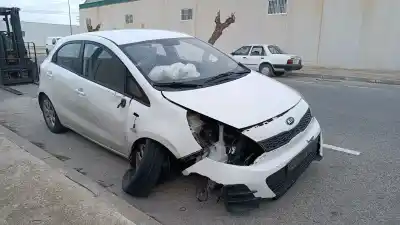Veicolo di demolizione kia rio basic dell'anno 2001 alimentato d3fa