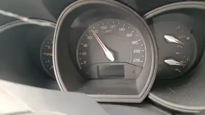 Veicolo di demolizione kia rio basic dell'anno 2001 alimentato d3fa