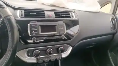 Veicolo di demolizione kia rio basic dell'anno 2001 alimentato d3fa