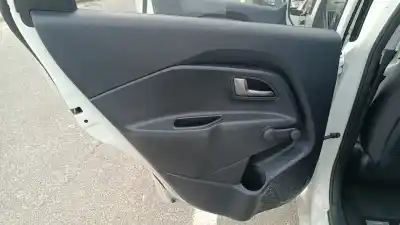 Veicolo di demolizione kia rio basic dell'anno 2001 alimentato d3fa