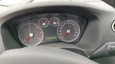 Veicolo di demolizione ford focus berlina (cap) ghia dell'anno 2005 alimentato g6da